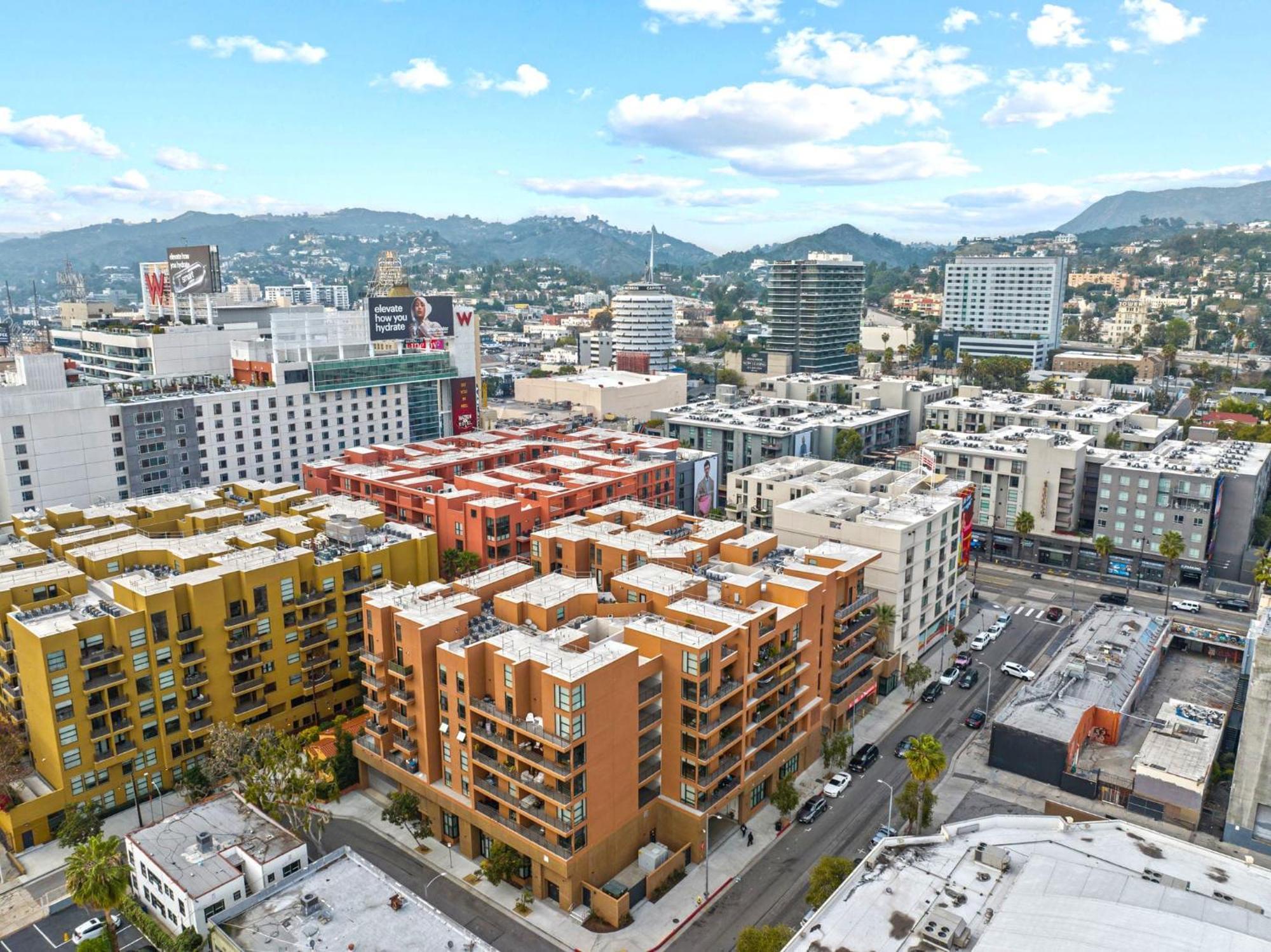Hollywood Walk Of Fame On Site Free Parking Pool Sauna Gym Included Appartement