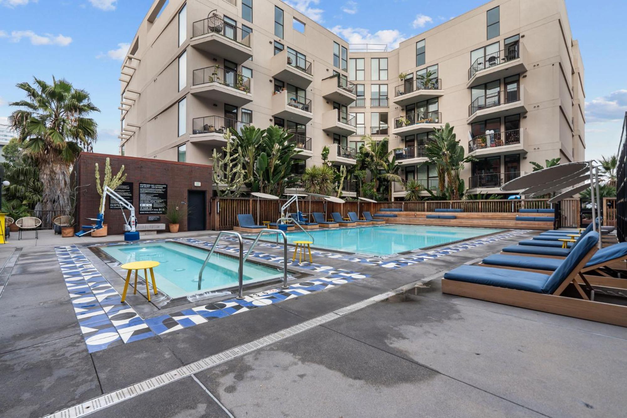 Hollywood Walk Of Fame On Site Free Parking Pool Sauna Gym Included Appartement *